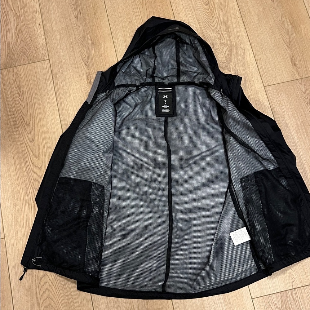 Under Armour Midnight Black Hooded Jacket - Picture 3 of 6